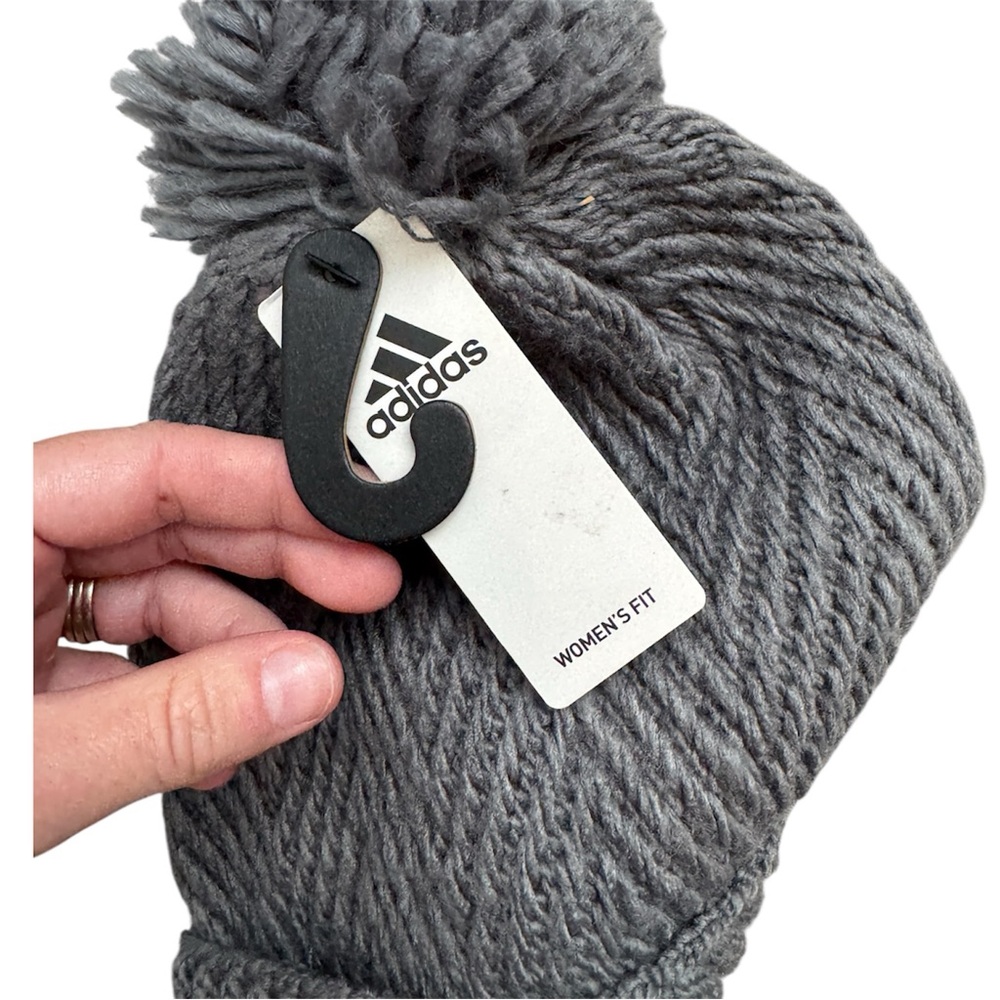Adidas Beanie with Pom | New with Tags - Picture 4 of 4